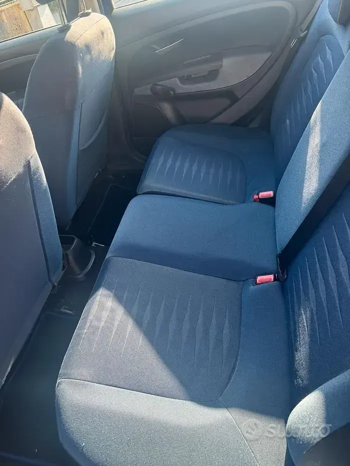 Usata Fiat Punto 75 CV (55 kW) 2009 Blu Utilitaria
