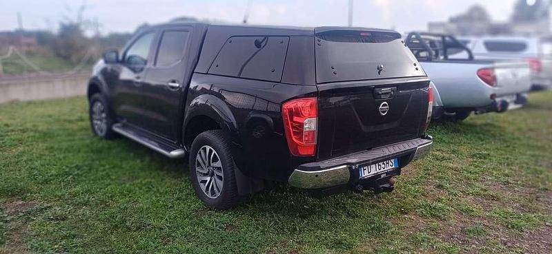 Usata Nissan Navara 190 CV (139 kW) 2016 Nero Pick-up