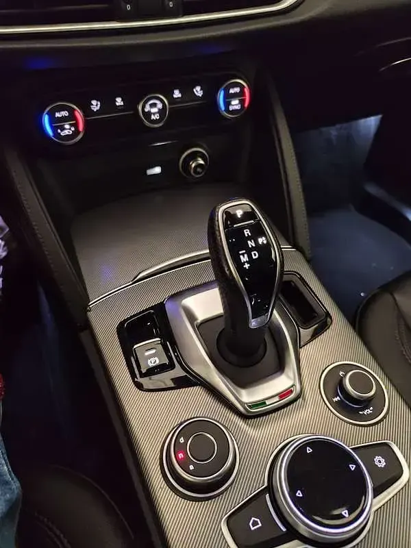 Usata Alfa Romeo Stelvio Sprint 190 CV (139 kW) 2022 Bianco SUV