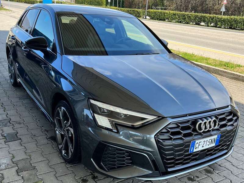 Usato 2021 Audi A3 Benzin 150 CV (35.000 €)