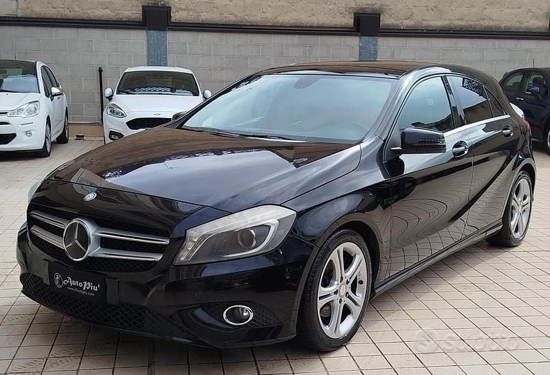 Usata Mercedes A200 Premium 136 CV (100 kW) 2012 Nero Berlina