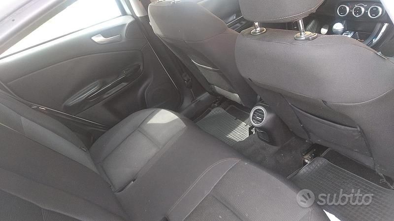 Usata Alfa Romeo Giulietta 170 CV (125 kW) 2011 Grigio Utilitaria