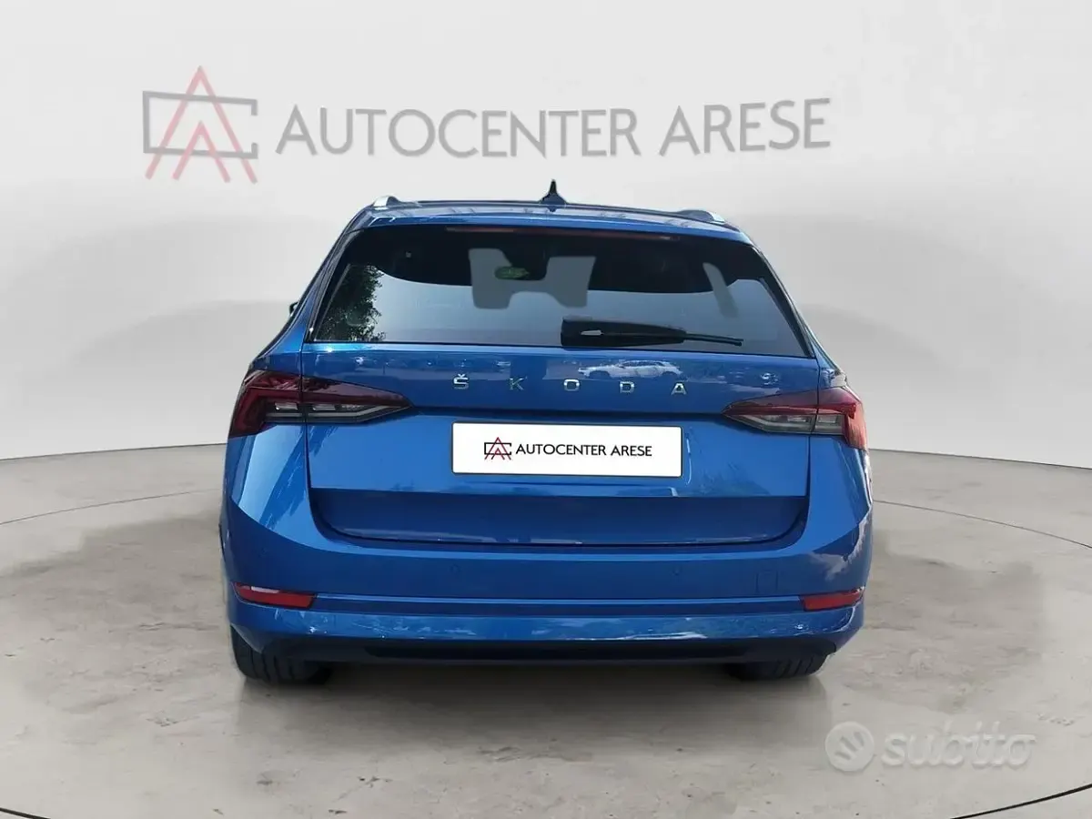 Usata Skoda Octavia Executive 150 CV (110 kW) 2021 Bluazzurro Station wagon