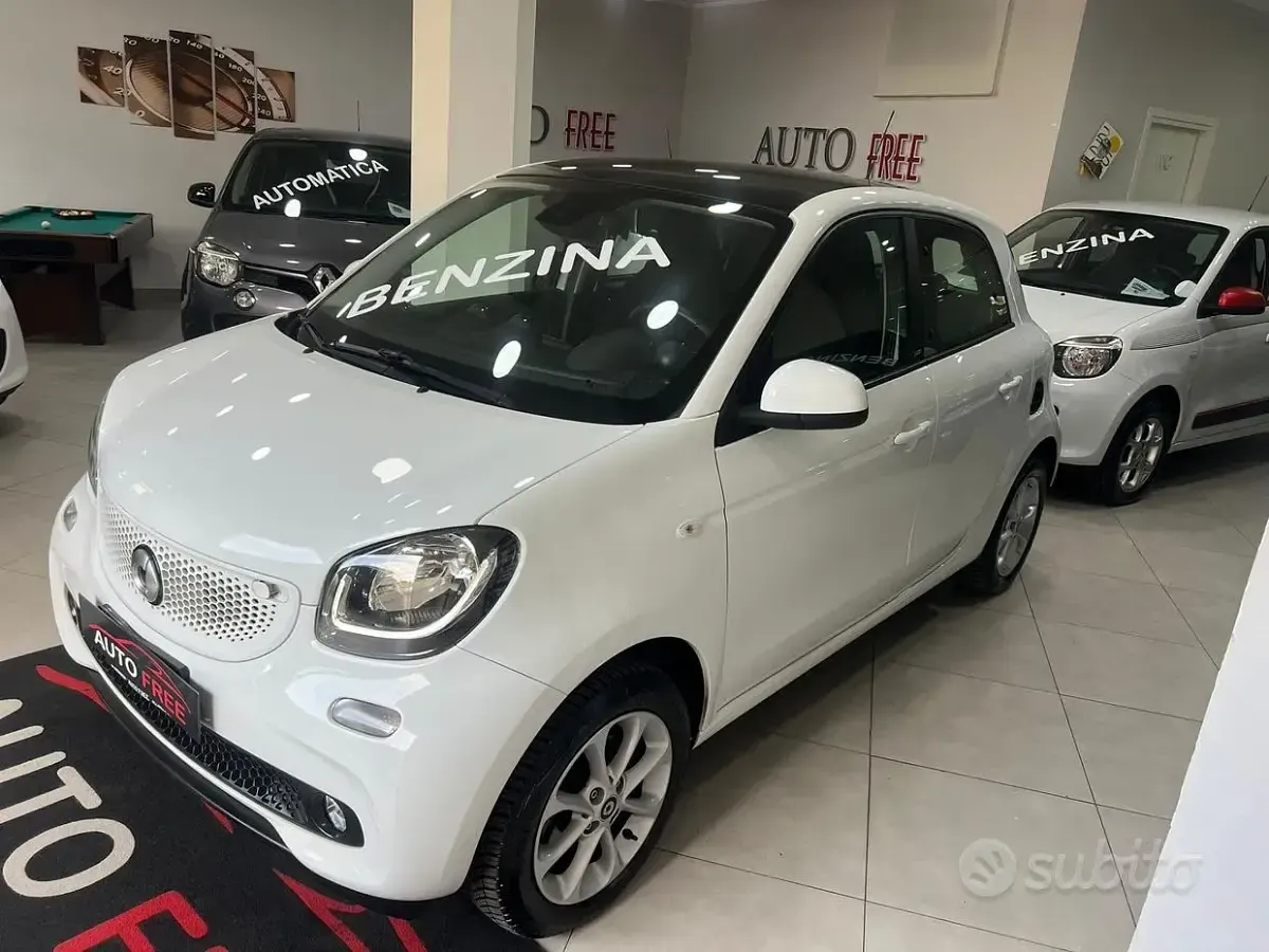 Usata Smart ForFour Passion 71 CV (52 kW) 2018 Bianco Utilitaria