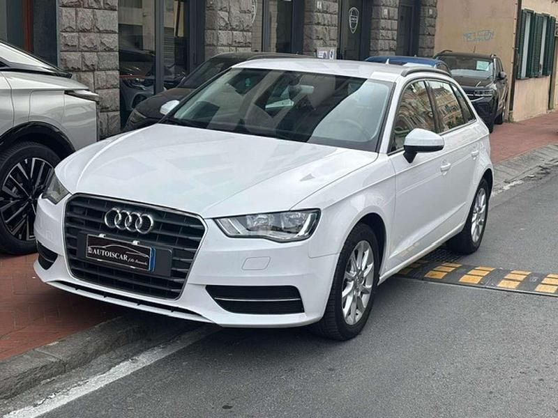 Usata Audi A3 Business 110 CV (80 kW) 2015 Bianco Berlina