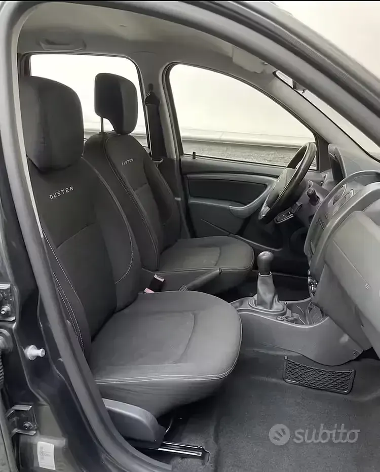 Usata Dacia Duster 125 CV (91 kW) 2014 Grigio SUV