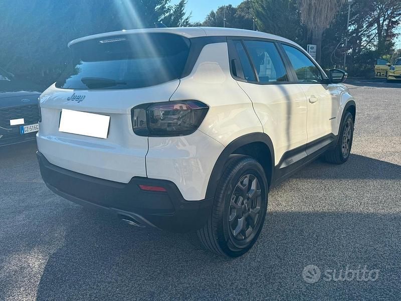 Usata Jeep Avenger Longitude 101 CV (74 kW) 2025 Bianco SUV