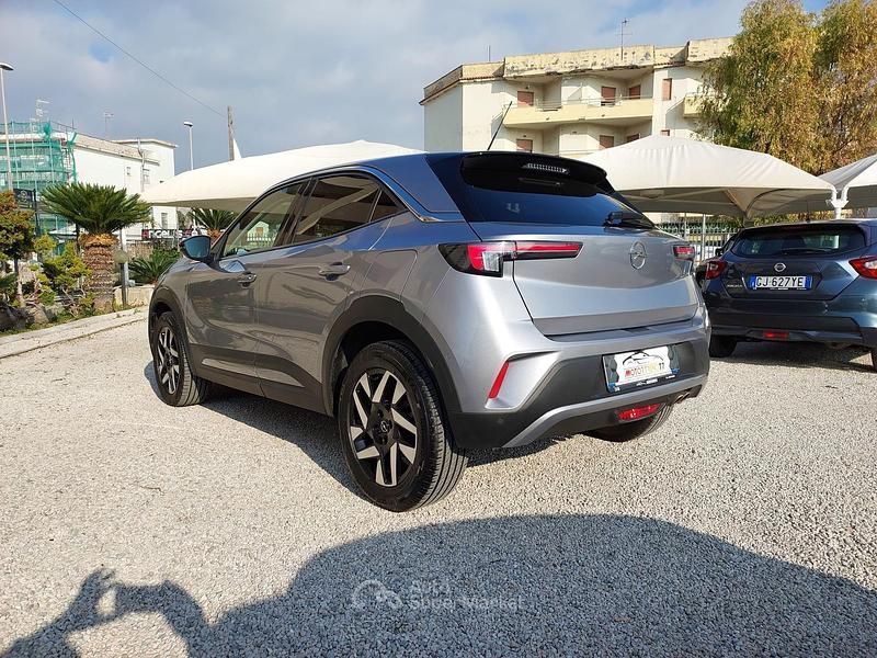 Usata Opel Mokka 131 CV (96 kW) 2021 Argento SUV