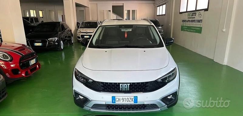 Usata Fiat Tipo Cross 95 CV (69 kW) 2022 Bianco Berlina