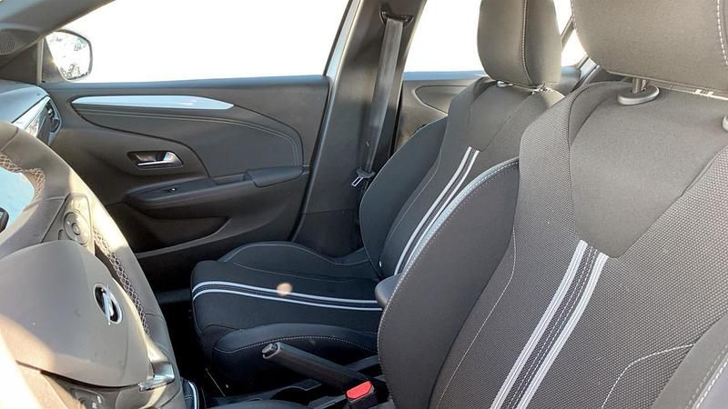 Usata Opel Corsa S 101 CV (74 kW) 2025 Argento Utilitaria