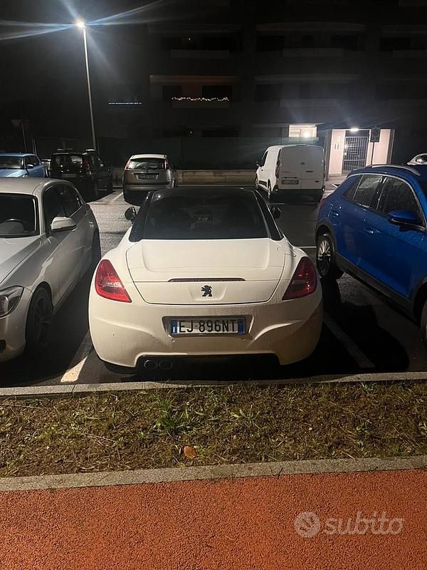 Begagnad Peugeot RCZ 160 HK (117 kW) 2012 Vit Sportkupé