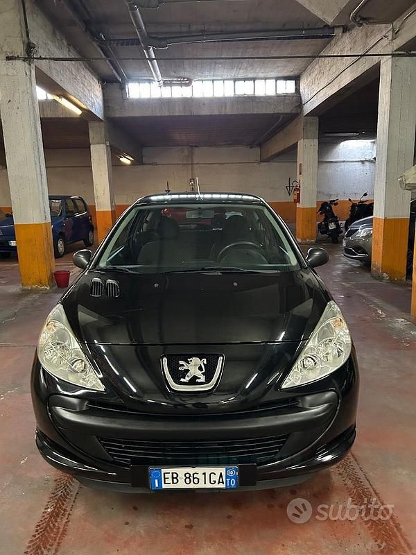 Usata Peugeot 206 60 CV (44 kW) 2010 Berlina