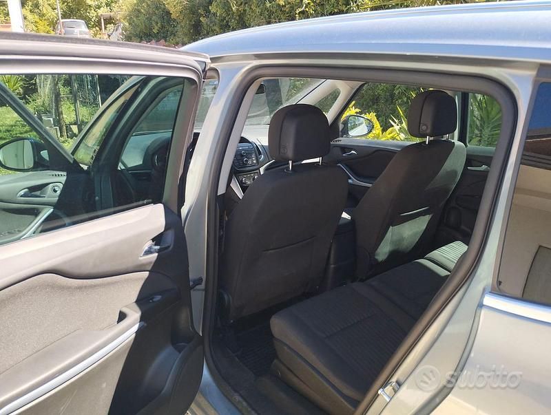 Usata Opel Zafira 150 CV (110 kW) 2013 Monovolume