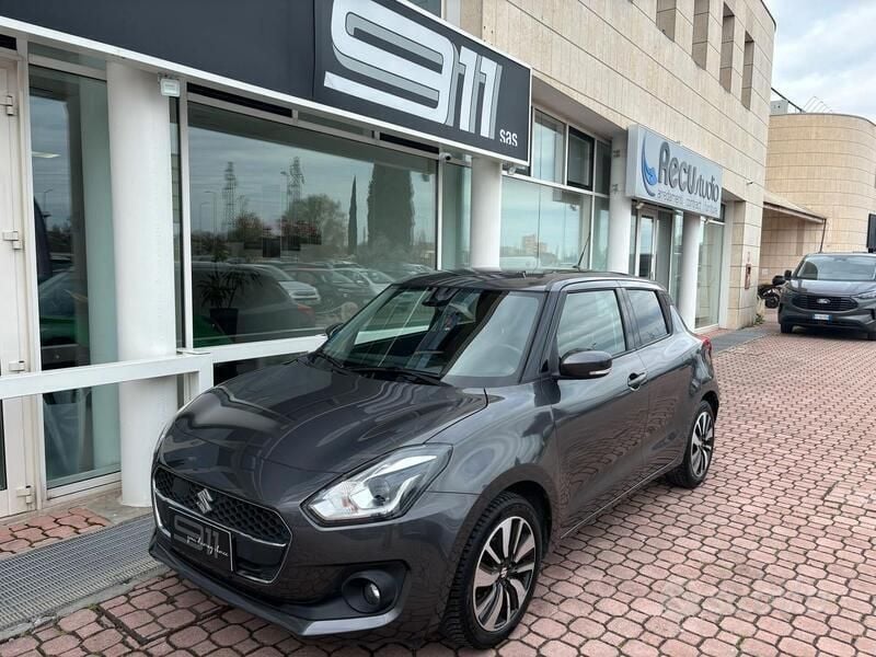 Grigio Usata 2019 Suzuki Swift Tre volumi | 11.400 € (Buon prezzo) - Immagine 1/4