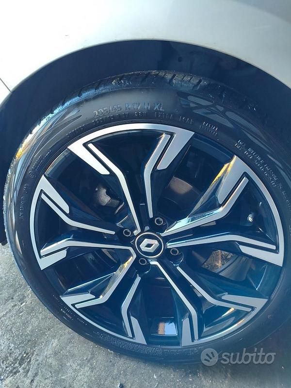 Usata Renault Clio V 2022 Grigio Utilitaria