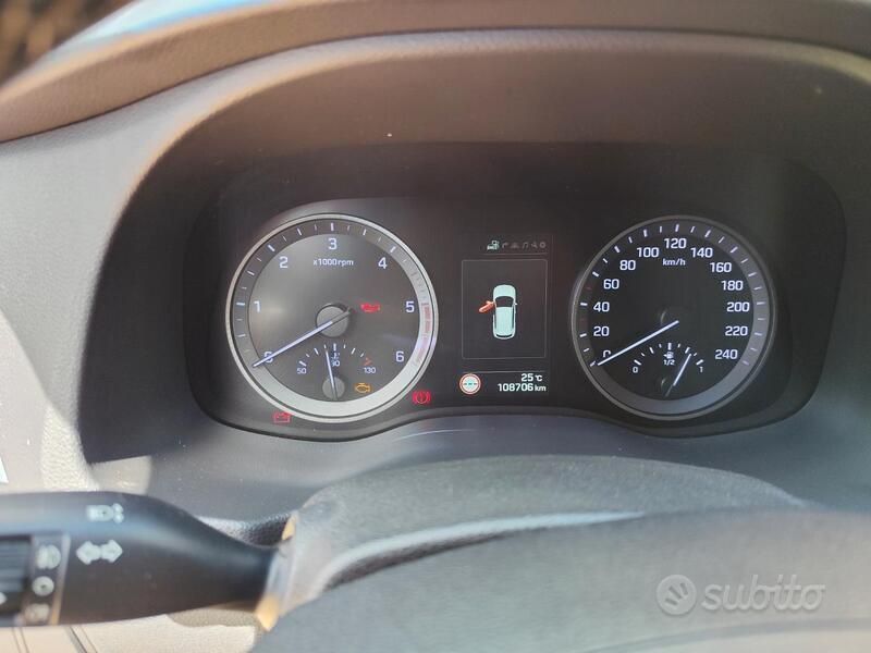 Usata Hyundai Tucson 116 CV (85 kW) 2018 Bronzo SUV