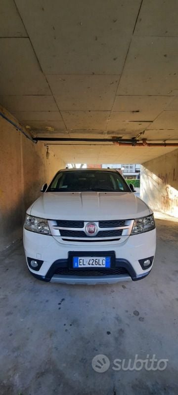 Usata Fiat Freemont 140 CV (102 kW) 2012 Bianco SUV