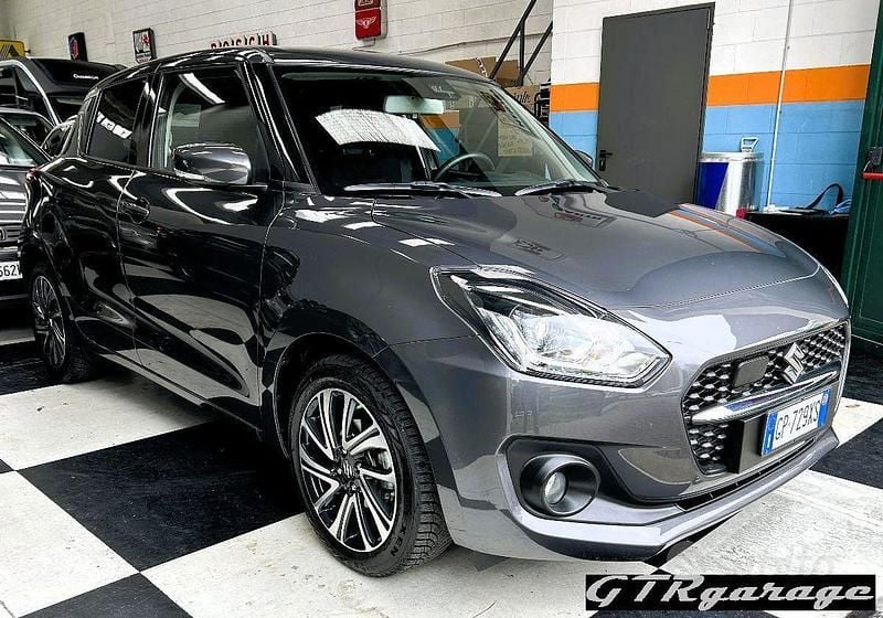 Usata Suzuki Swift 83 CV (61 kW) 2023 Grigio Utilitaria
