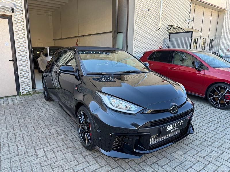 Brugt Toyota Yaris 280 HK (205 kW) 2024 Sort Hatchback