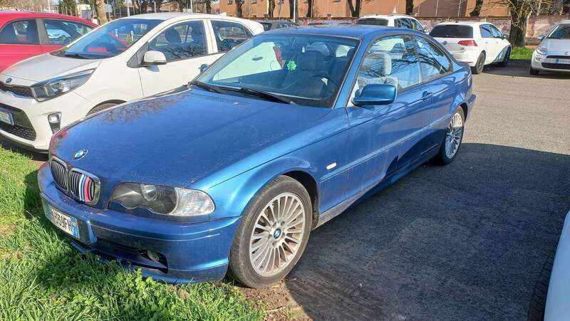 Usata BMW 318 Efficient Dynamics 118 CV (86 kW) 2000 Blu/azzurro Coupé