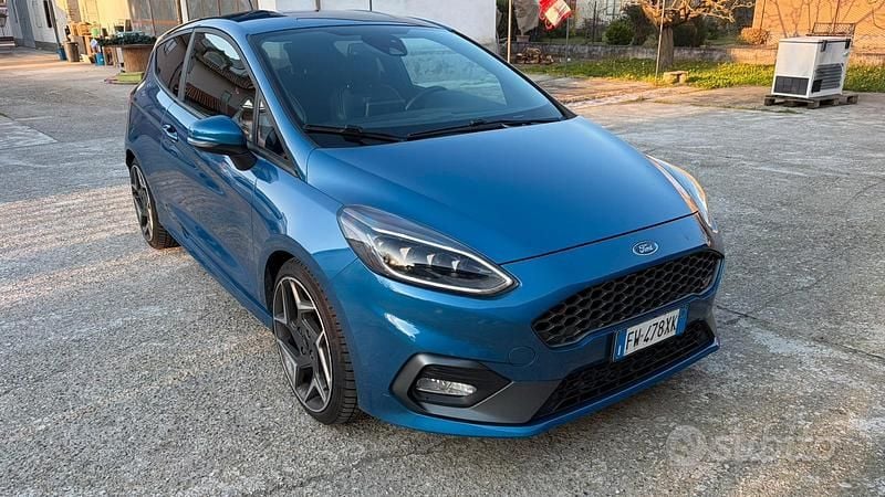 Usata Ford Fiesta ST 200 CV (147 kW) 2019 Blu Utilitaria