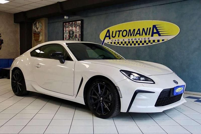 Bianco Usata 2024 Toyota GR86 Sport Coupé | 41.300 € (Cara) - Immagine 1/4