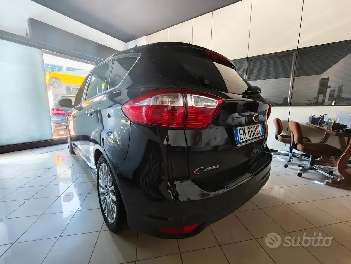 Usata Ford C-MAX Titanium 120 CV (88 kW) 2012 Nero Monovolume
