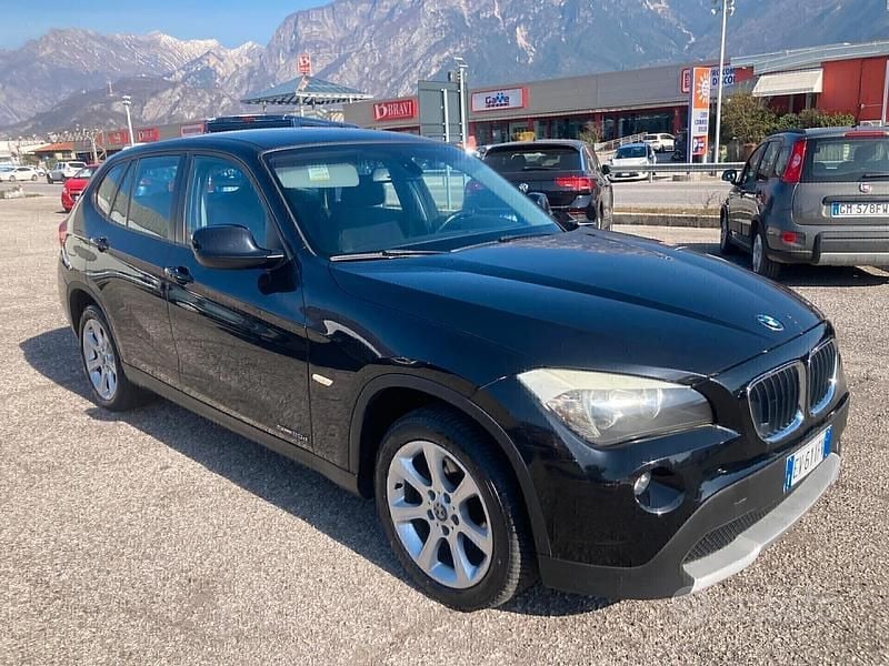 Usata BMW X1 177 CV (130 kW) 2010 Nero SUV