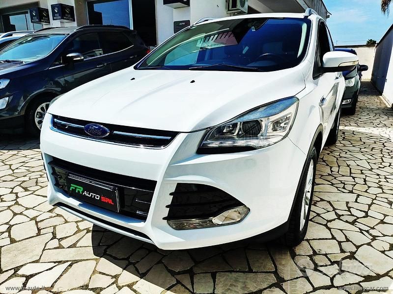 Usata Ford Kuga Titanium 150 CV (110 kW) 2015 SUV