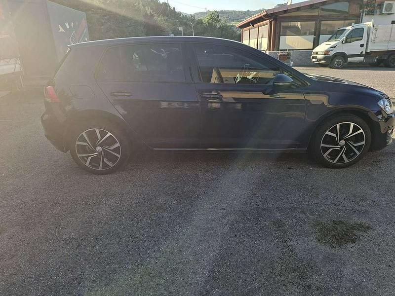Begagnad VW Golf VII Comfortline 105 HK (77 kW) 2014 Sedan