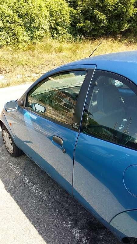 Usata Ford Ka 69 CV (50 kW) 2004 Blu/azzurro Utilitaria