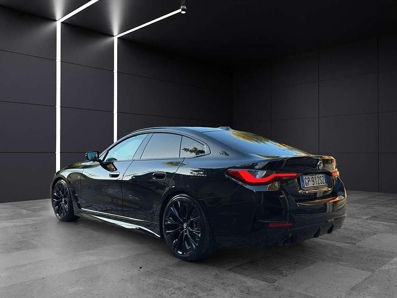 Usata BMW 420 Coupé M Sport 190 CV (139 kW) 2023 Black sapphire metallizzato Coupé