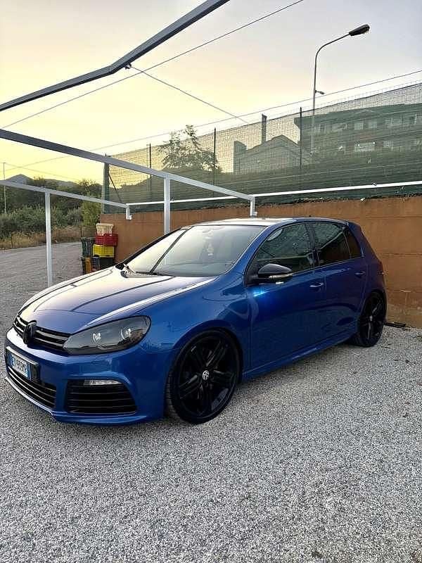 Usata VW Golf VI R 310 CV (228 kW) 2010 Blu Utilitaria