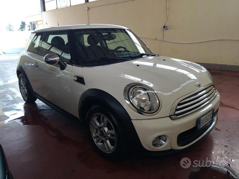 Begagnad Mini ONE 116 HK (85 kW) 2012 Beige Halvkombi