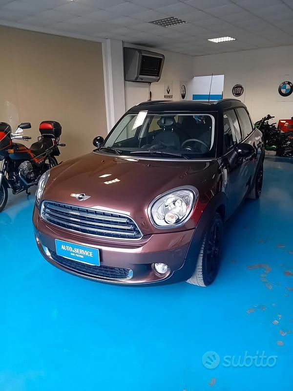 Usata Mini Cooper D Countryman 111 CV (81 kW) 2013 Marrone SUV