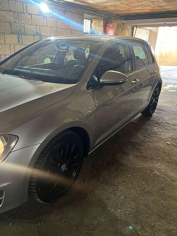 Begagnad VW Golf VII Comfortline 110 HK (80 kW) 2016 Grå Sedan