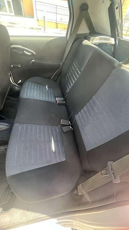 Usata 2010 Fiat Punto Due volumi | 3400 € (Buon prezzo) - Immagine 1/4