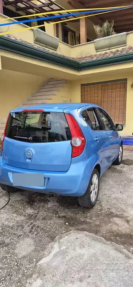 Usata Opel Agila 86 CV (63 kW) 2009 Bluazzurro Utilitaria