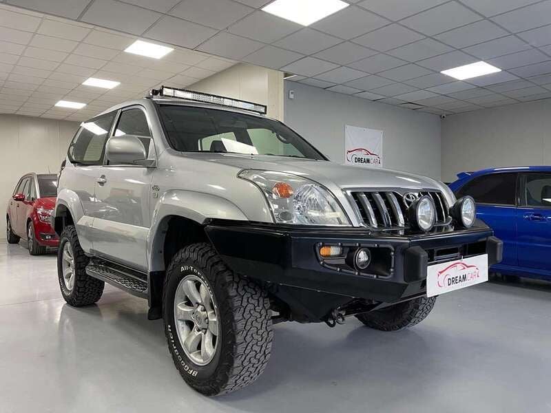 Argento Usata 2007 Toyota Land Cruiser SUV | 21.000 € (Ottimo prezzo) - Immagine 1/4