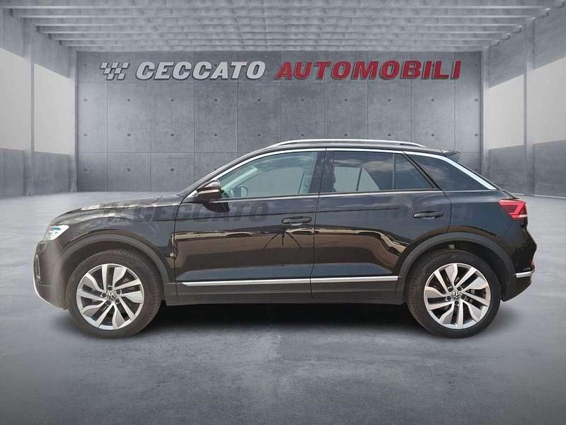 Usata VW T-Roc Style 150 CV (110 kW) 2023 Nero SUV