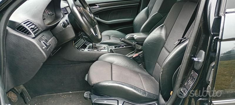 Usata BMW 330 204 CV (150 kW) 2003 Nero Berlina