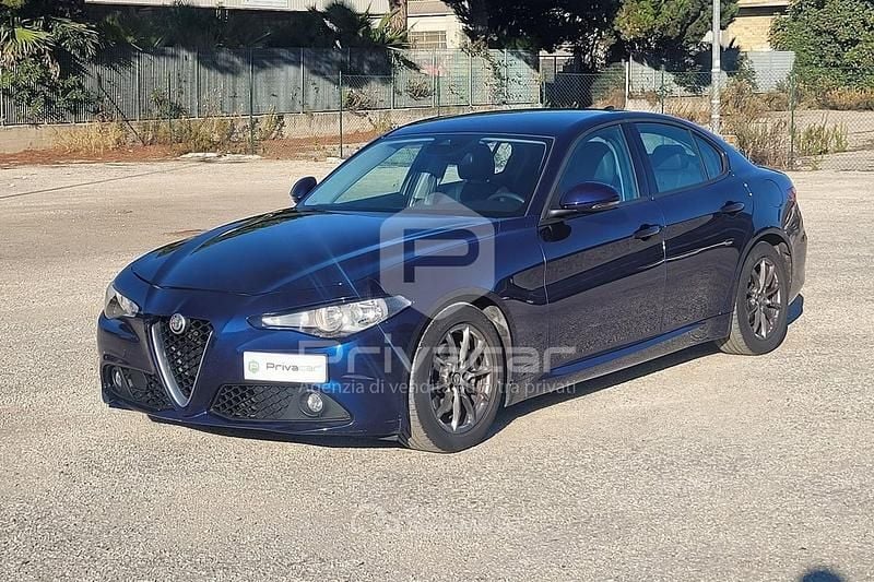 Usata Alfa Romeo Giulia Business 150 CV (110 kW) 2017 Blu Berlina