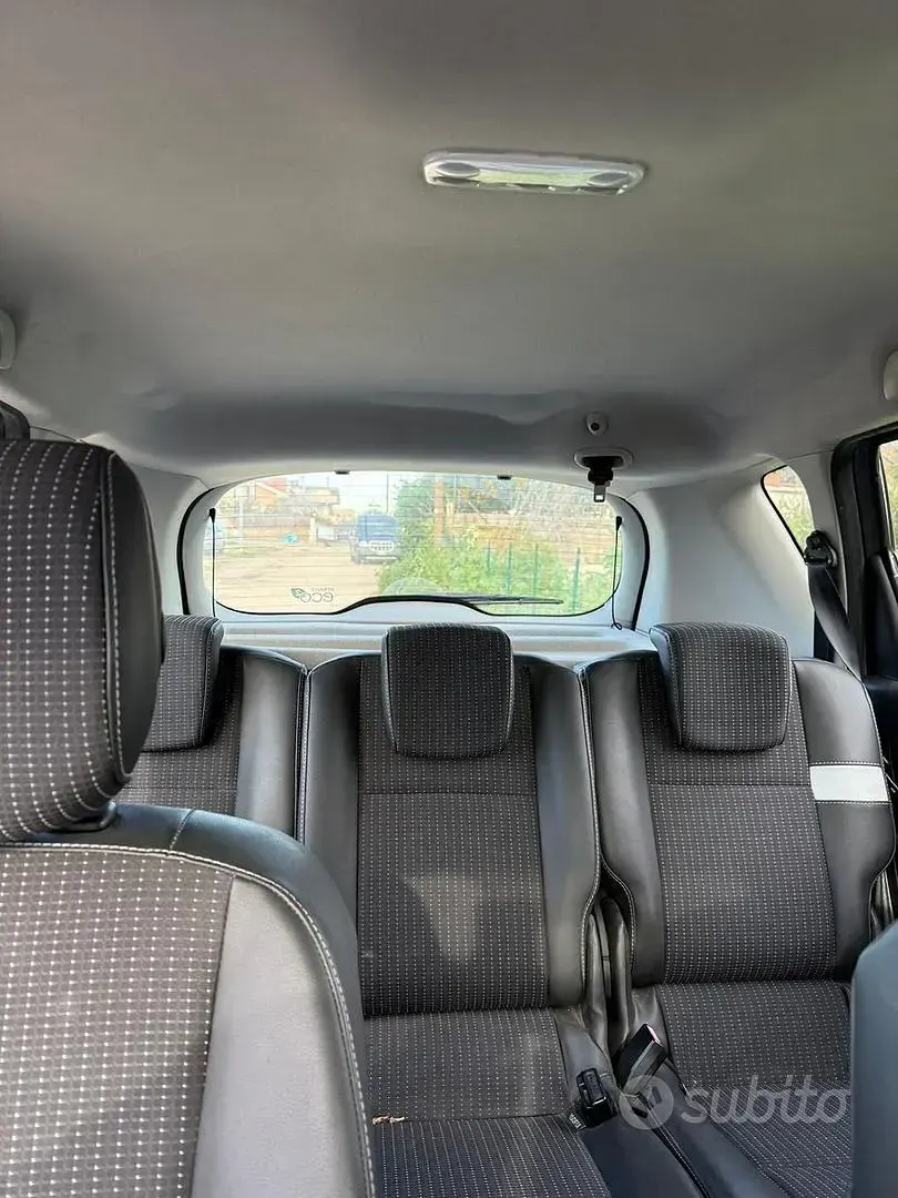 Usata Renault Scenic E-Tech XMOD 110 CV (80 kW) 2011 Monovolume