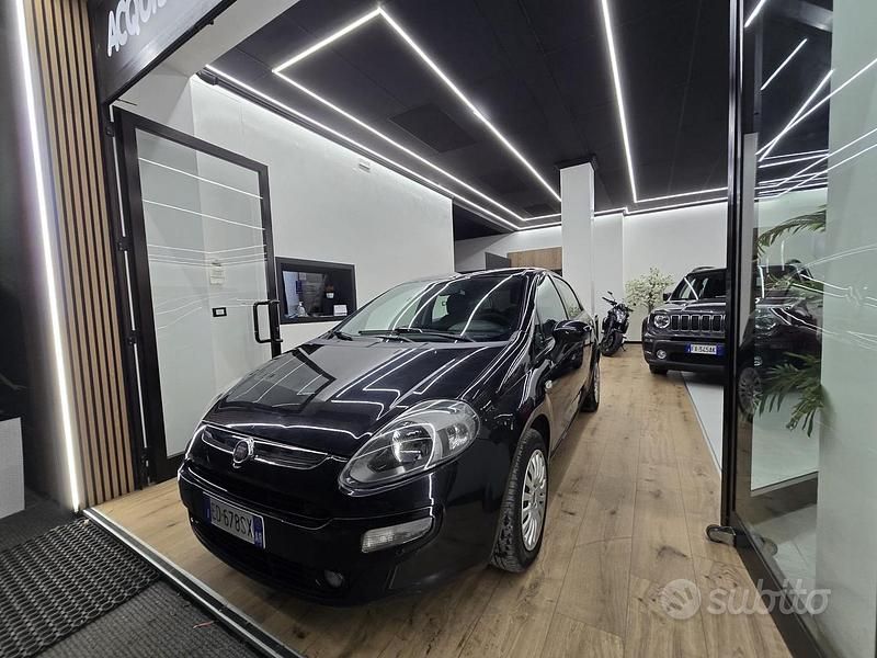 Usata Fiat Punto Evo Dynamic 65 CV (47 kW) 2011 Nero Utilitaria