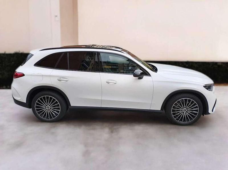 Usata Mercedes GLC220 AMG line 197 CV (144 kW) 2024 Bianco Berlina