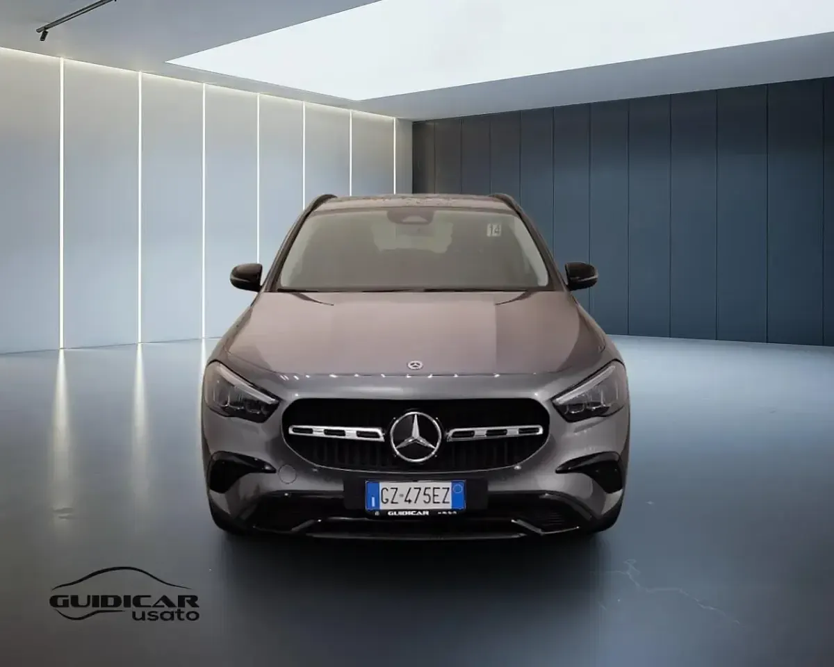 Usata Mercedes GLA200 Advanced Plus 150 CV (110 kW) 2025 Grigio SUV