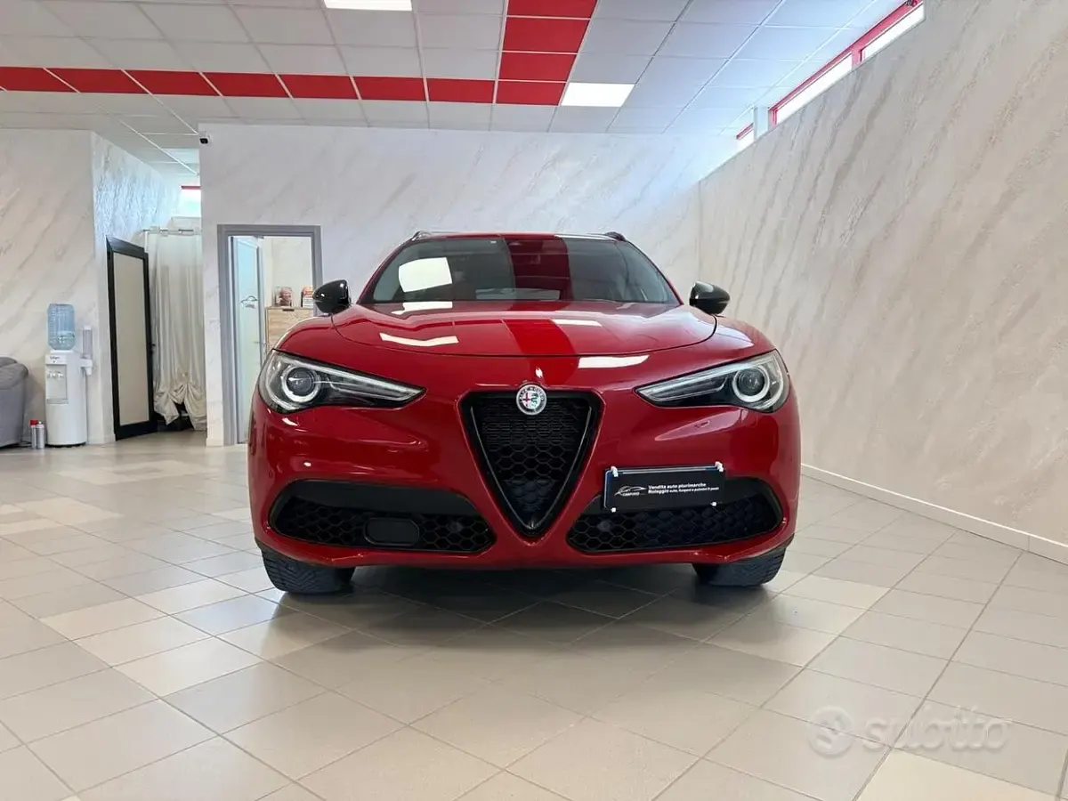 Usata Alfa Romeo Stelvio Tech Edition 190 CV (139 kW) 2019 Rosso SUV