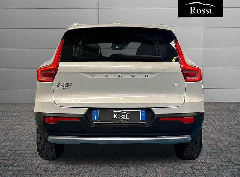 Usata Volvo XC40 R-Design 180 CV (132 kW) 2020 Nero SUV