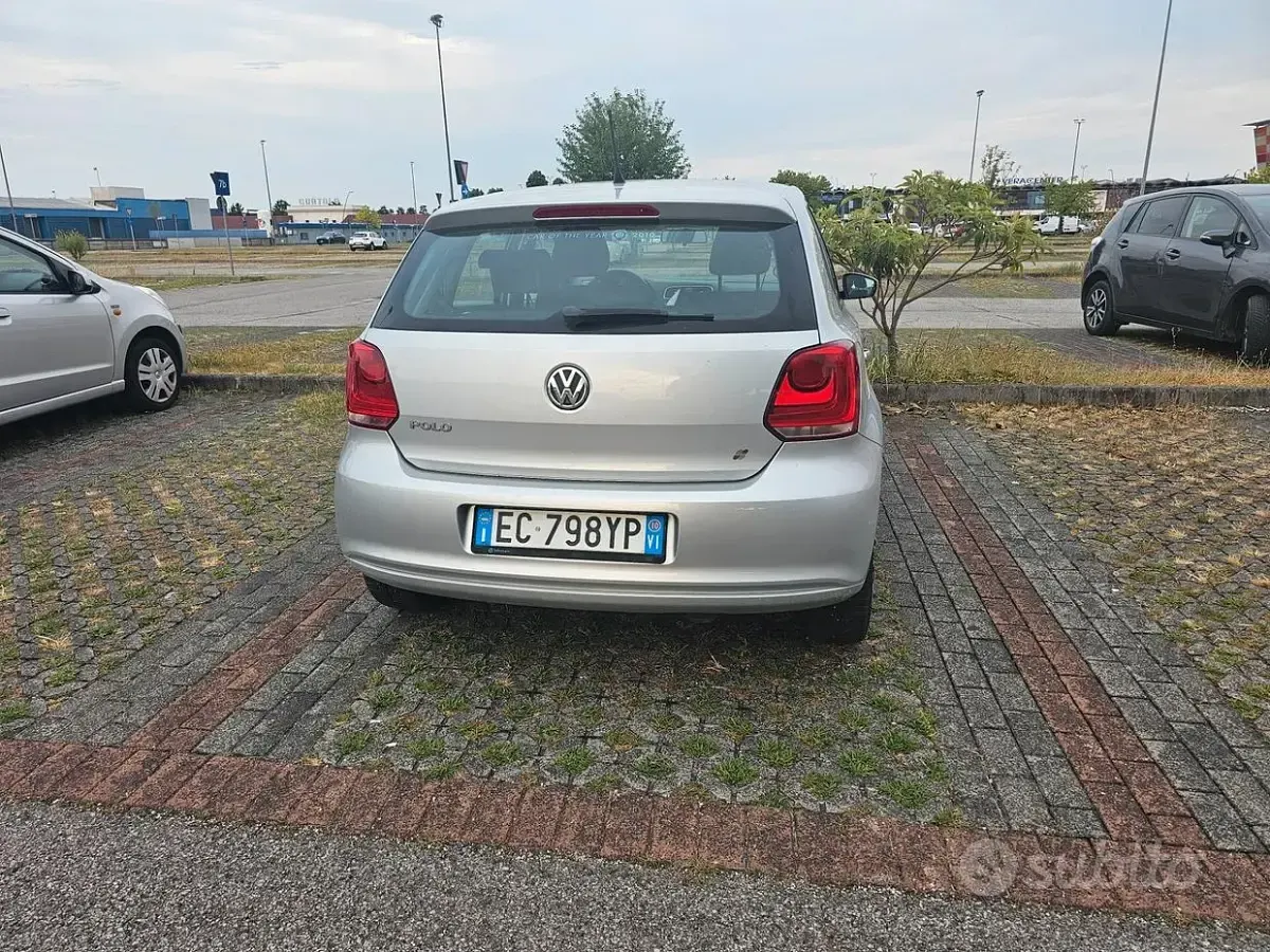 Usata VW Polo Comfortline 69 CV (50 kW) 2010 Grigio Utilitaria