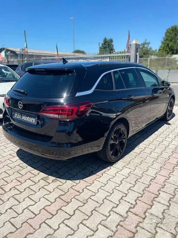 Usata Opel Astra GS Line 122 CV (89 kW) 2020 Nero Station wagon